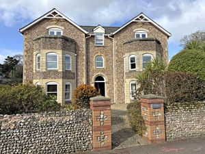 Photo 14- click for photo gallery